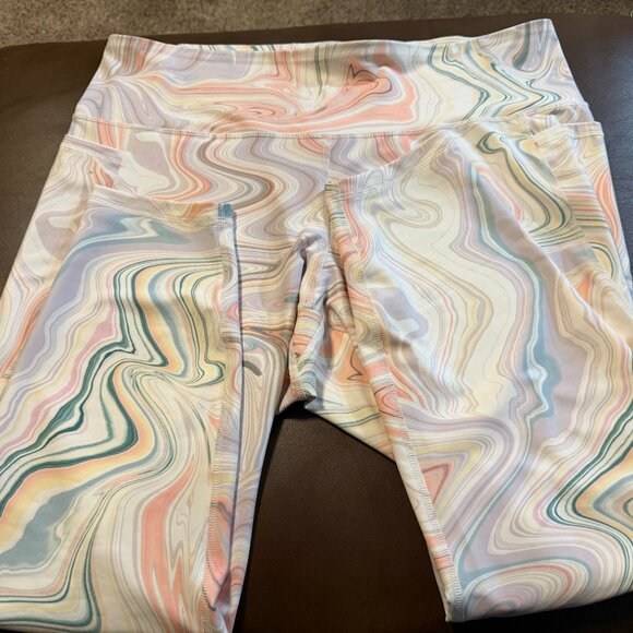 Old Navy Active PowerSoft High-Rise Leggings – Marble Swirl Print – Size 2X - Picture 2 of 11